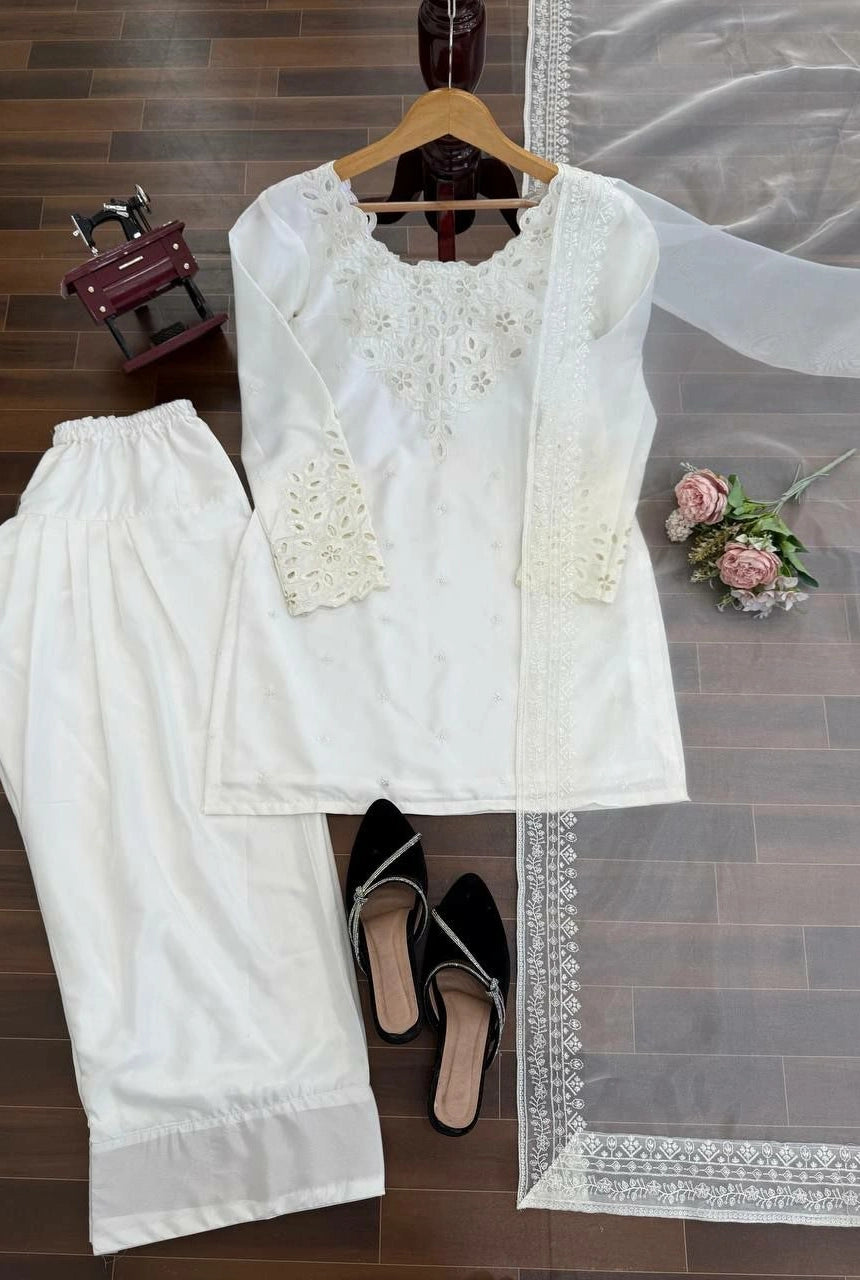Ivory Serene Farshi Set