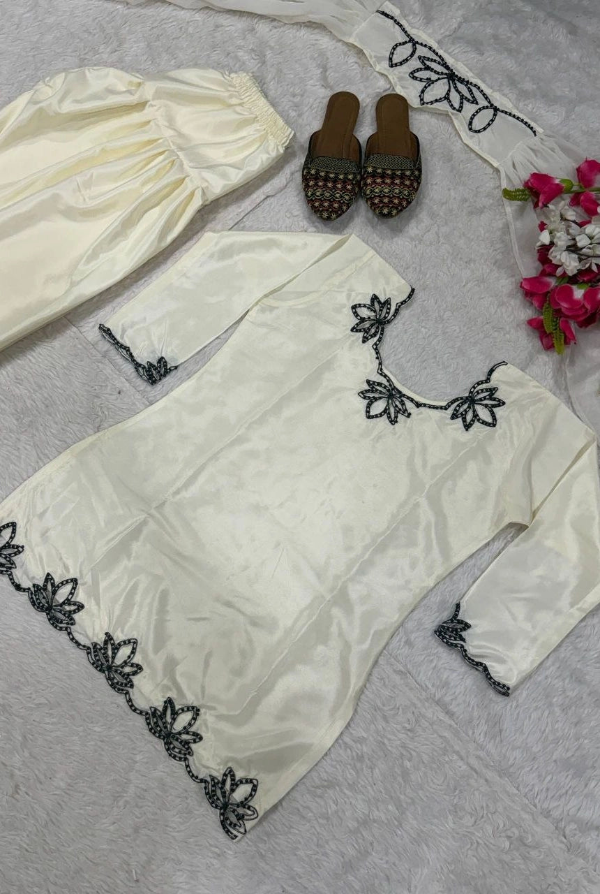 Elara Farshi Crepe Set