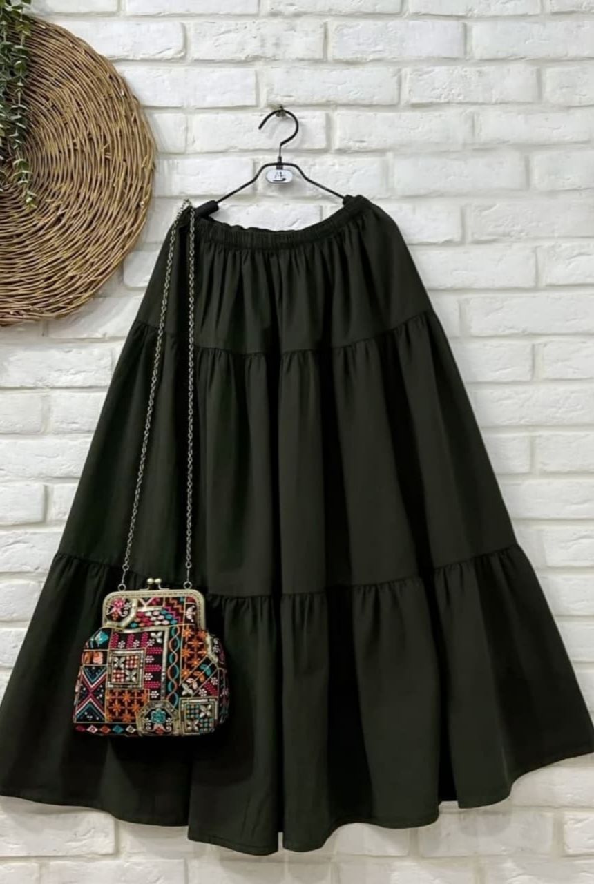 Black Breeze Flared Skirt