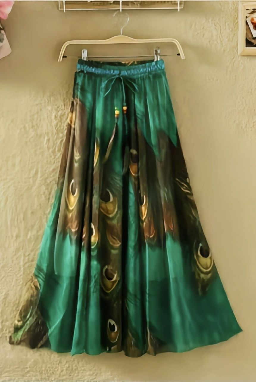 Emerald Charm Printed Skirt